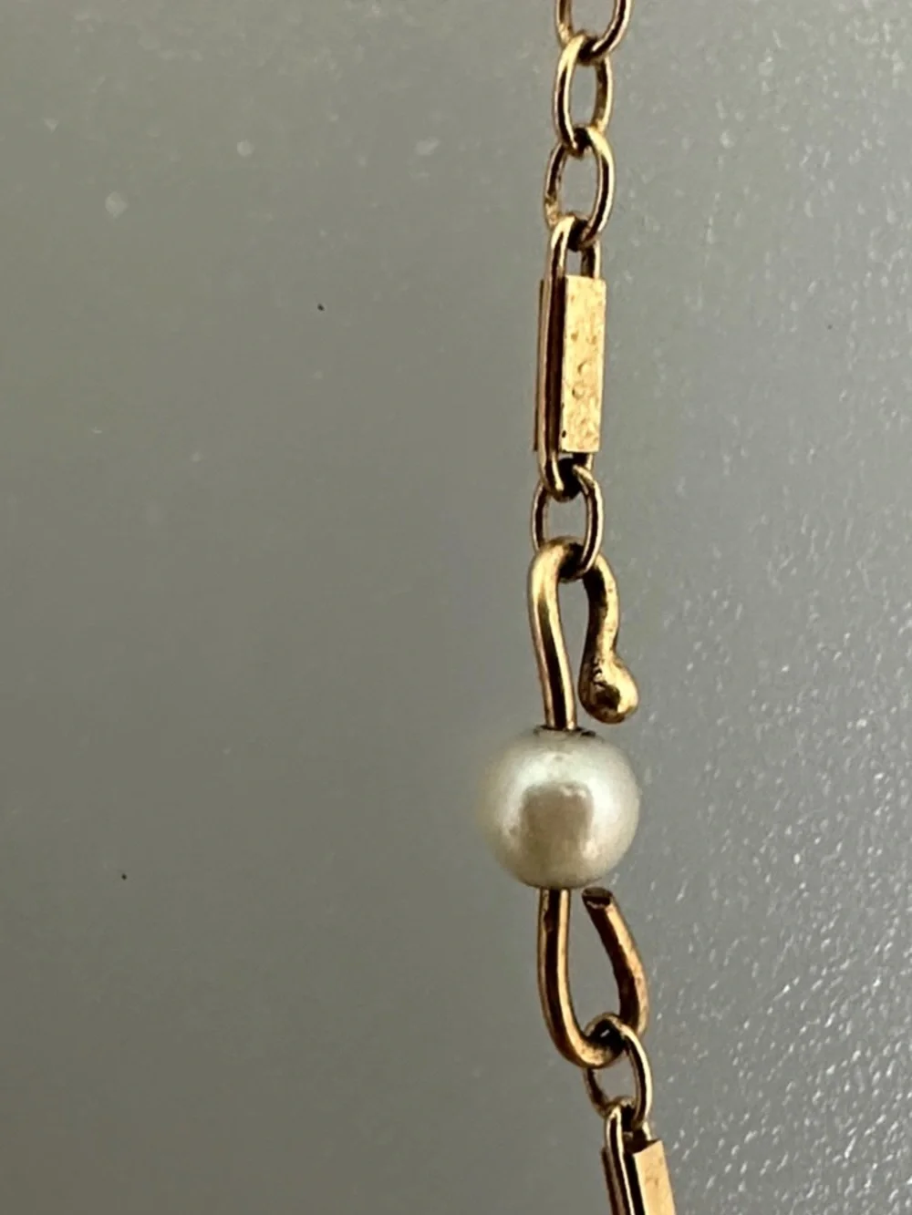 Estate 14k real solid Gold chain Necklace with White Carved Rose Cameo real Peal